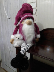 Новогодний гном со своим маленьким другом Полярным советником..