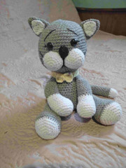 pisicuta.jpg (188.94 КБ) 9732 просмотра Вязаная игрушка для внуков. Но я видел супер-игрушки, размещенные здесь.