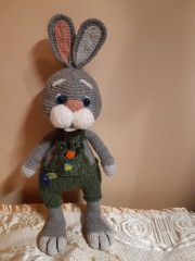 20220414_000537.jpg (197.59 КБ) 8607 просмотров Заец Пьер в одежде