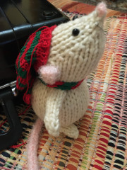 D2A5FE11-C91F-4F90-8226-1847F9E2B546.jpeg (253.71 КБ) 2619 просмотров Мышь в колпаке)