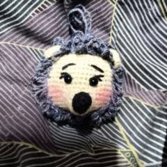 1766851183648.jpg (251.43 КБ) 2027 просмотров Шарик на ёлку вязала в онлайне с мастером Наталья Балык. Очень понравился МК