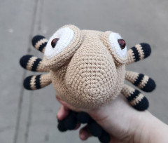 Я даже до дома не дошла расковыряла посылку и так шла с ней в обнимку