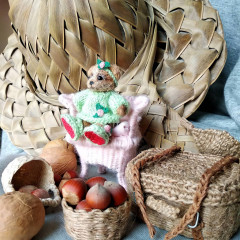 IMG_20220405_082259_117.jpg (417.03 КБ) 4358 просмотров Моя мишка малышка Миа 7 см руки ноги двигаются поворачивается голова.