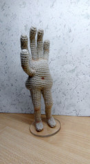 IMG_20220707_154559.jpg (172.76 КБ) 5753 просмотра Рукопоп, высота 17 см, связан из детской новинки, кр 1 кловер