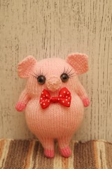 60QSNogCJss.jpg (260.06 КБ) 8478 просмотров Свинка Манечка. Связана по МК Елены Дорш.