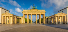 Berlin-2-Brandenbur_Gate-e1504505768340.jpg