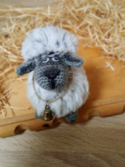 IMG_20220403_033920.jpg (81.82 КБ) 6298 просмотров Барашек<br />Связан по МК Юлии Оголь